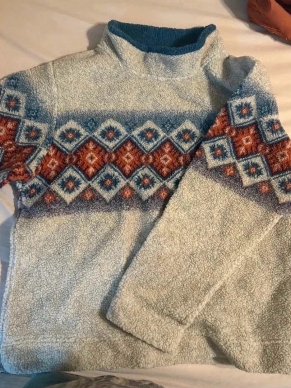 Cabela's Cream Sherpa Turtleneck with Blue and Rust Diamond Trim